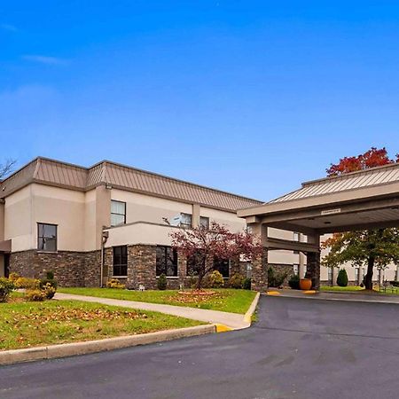 Hotel Baymont By Wyndham Monroe Ohio Exterior foto