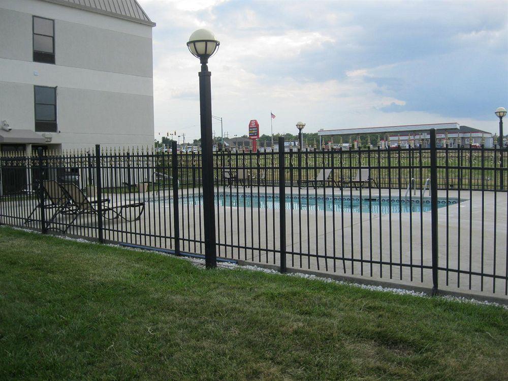 Hotel Baymont By Wyndham Monroe Ohio Facilidades foto